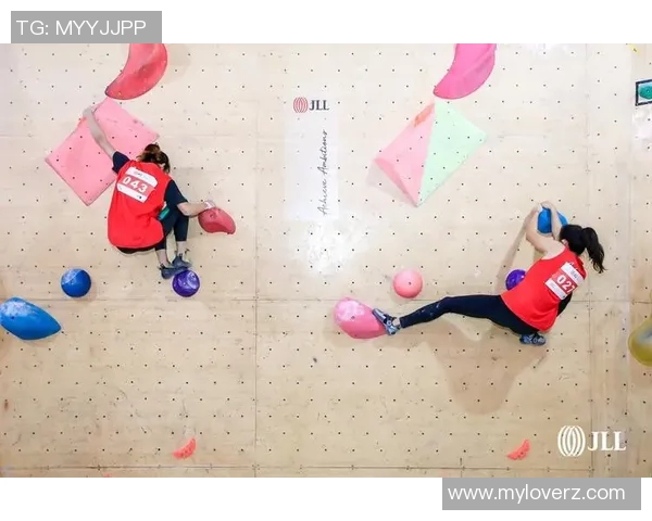 深圳攀岩队在极限运动会中的默契配合与精彩表现分析